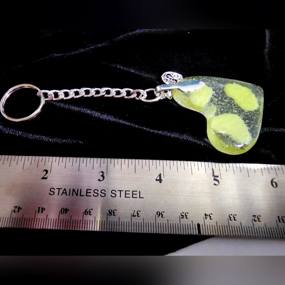 Stained Glass Heart Key Chain & Heart Charm with 3 Yellow Hearts - Picture 3 of 4